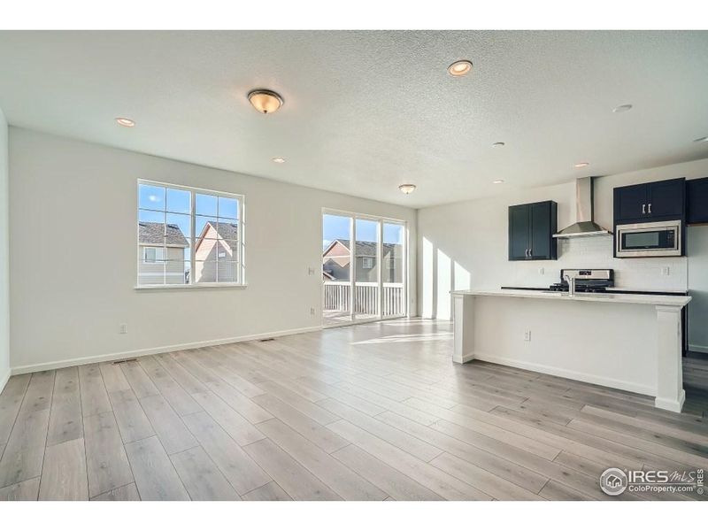 Spacious, unfurnished interior of a new home in Farmstead, Berthoud (Image 21).