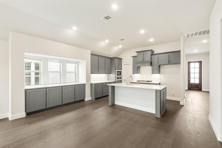 Furnished interior view inside a new home in Legacy Ranch Classic 55, Melissa (Image 15). Furnished interior view inside a new home in Legacy Ranch Classic 55, Melissa (Image 15).