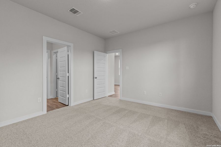 Spacious, unfurnished interior of a new home in Mesa Vista, San Antonio (Image 10). Spacious, unfurnished interior of a new home in Mesa Vista, San Antonio (Image 10).