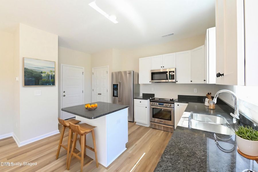 010 - Kitchen - Standard - 2