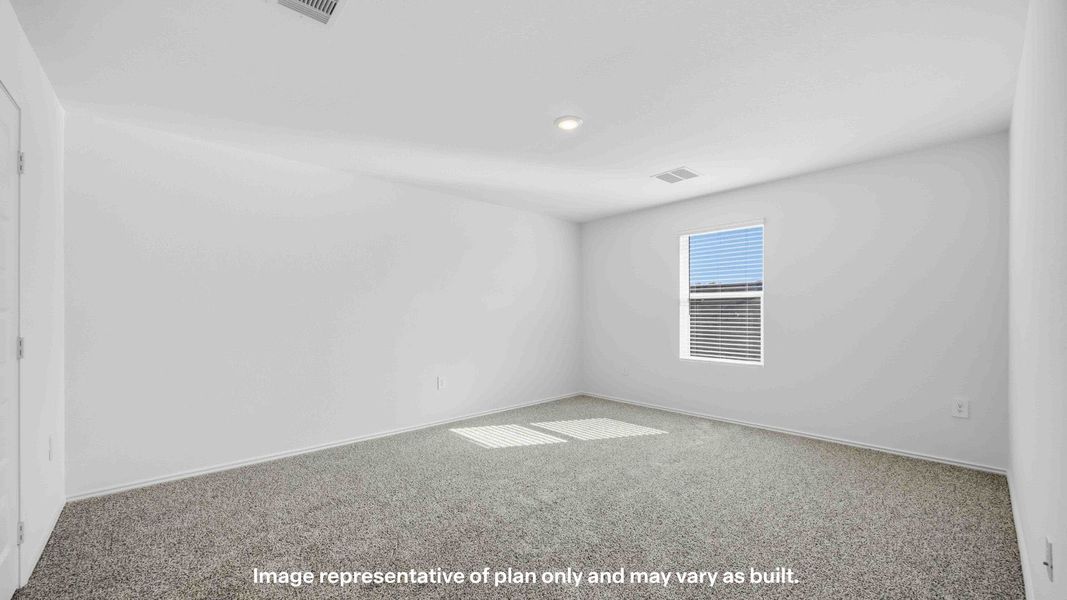 Representative unfurnished interior of a home built from the Dama by D.R. Horton in Deer Meadows, Odessa (Image 18).