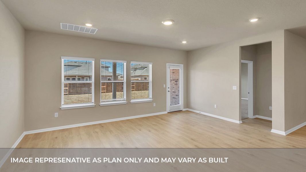 Spacious, unfurnished interior of a new home in Bar W Ranch, Leander (Image 16).