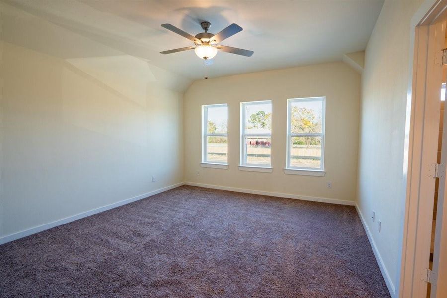 Spacious, unfurnished interior of a new home in , Houston (Image 32).