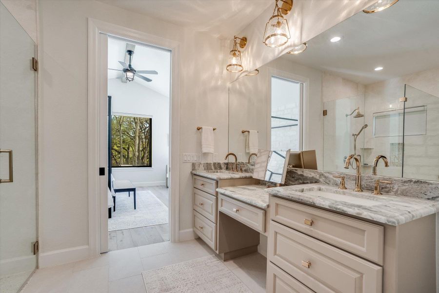Furnished interior view inside a new home in , Wimberley (Image 12).