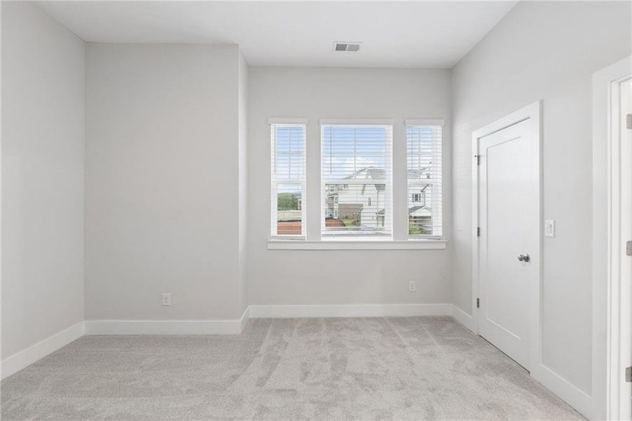 Spacious, unfurnished interior of a new home in Havencroft, Woodstock (Image 13).