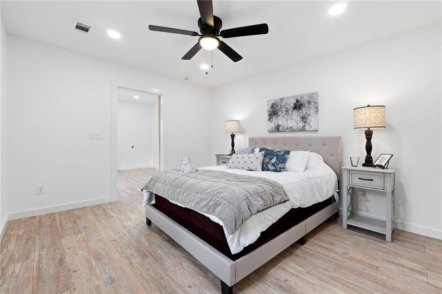 Furnished interior view inside a new home in , Resaca (Image 17).