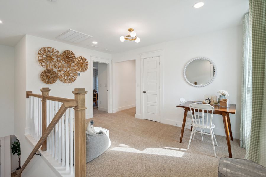 Furnished interior view inside a new home in Sweetgrass Station, Summerville (Image 38). Furnished interior view inside a new home in Sweetgrass Station, Summerville (Image 38).