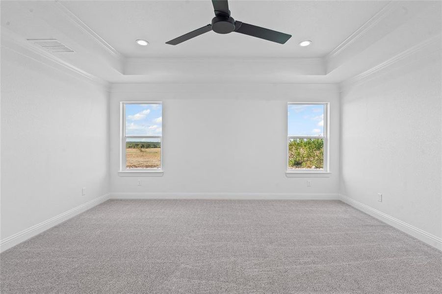 Spacious, unfurnished interior of a new home in Lanzara Ranch, Godley (Image 21).