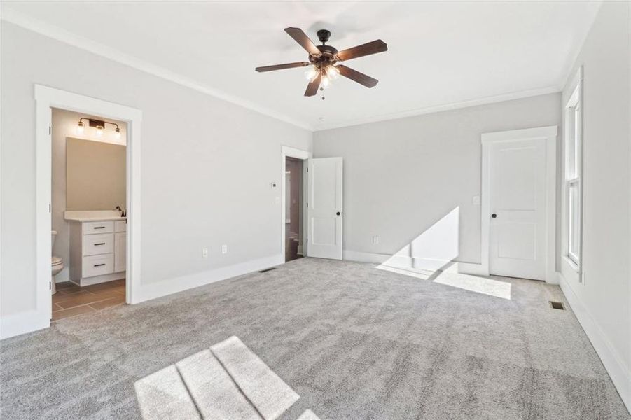 Spacious, unfurnished interior of a new home in , Atlanta (Image 33). Spacious, unfurnished interior of a new home in , Atlanta (Image 33).