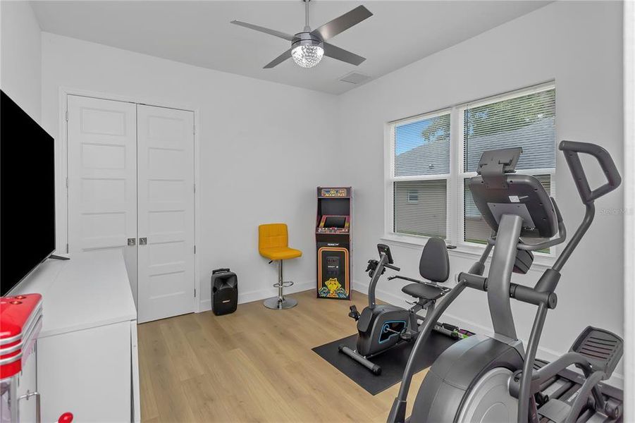 Furnished interior view inside a new home in , Tarpon Springs (Image 49).