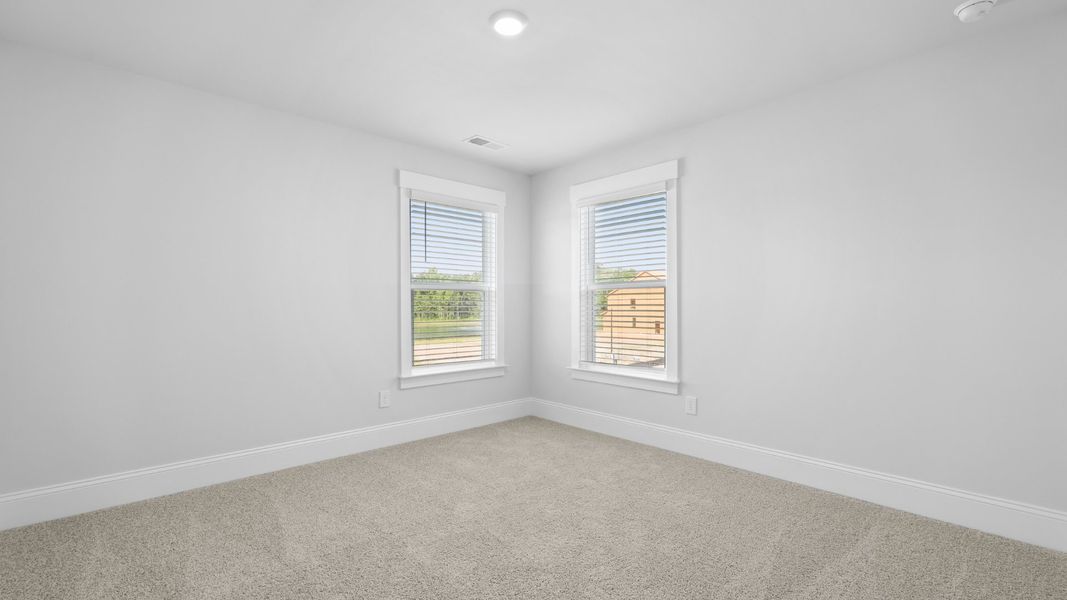Representative unfurnished interior of a home built from the SPRUCEWOOD by D.R. Horton in Sheep Island, Summerville (Image 30).