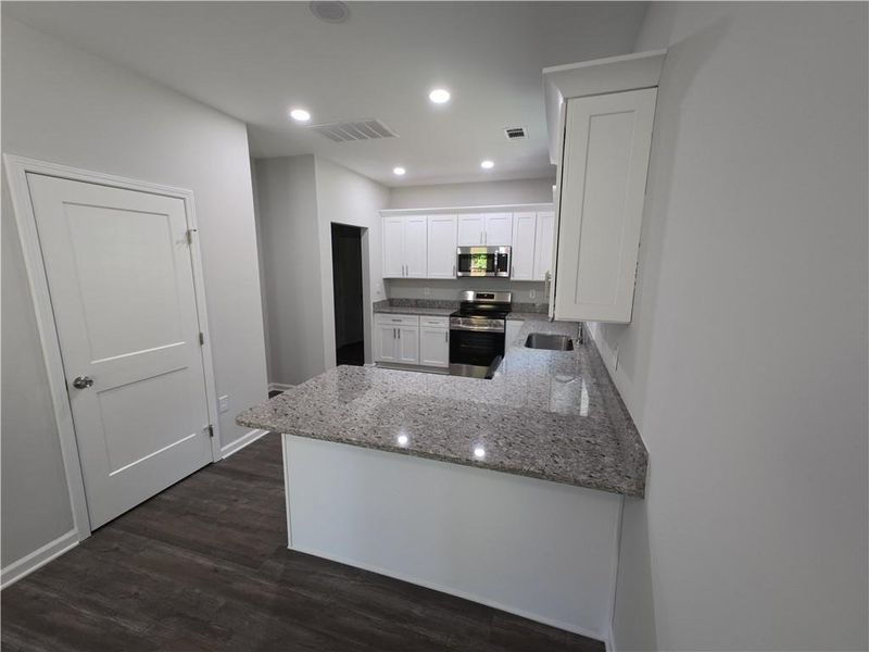 Furnished interior view inside a new home in , Temple (Image 3).