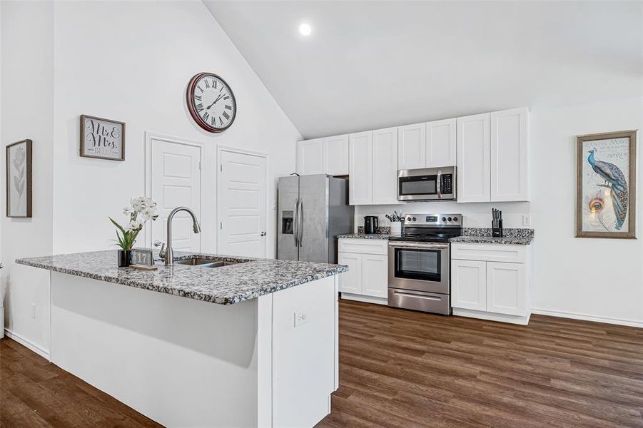 Furnished interior view inside a new home in , Granbury (Image 18).