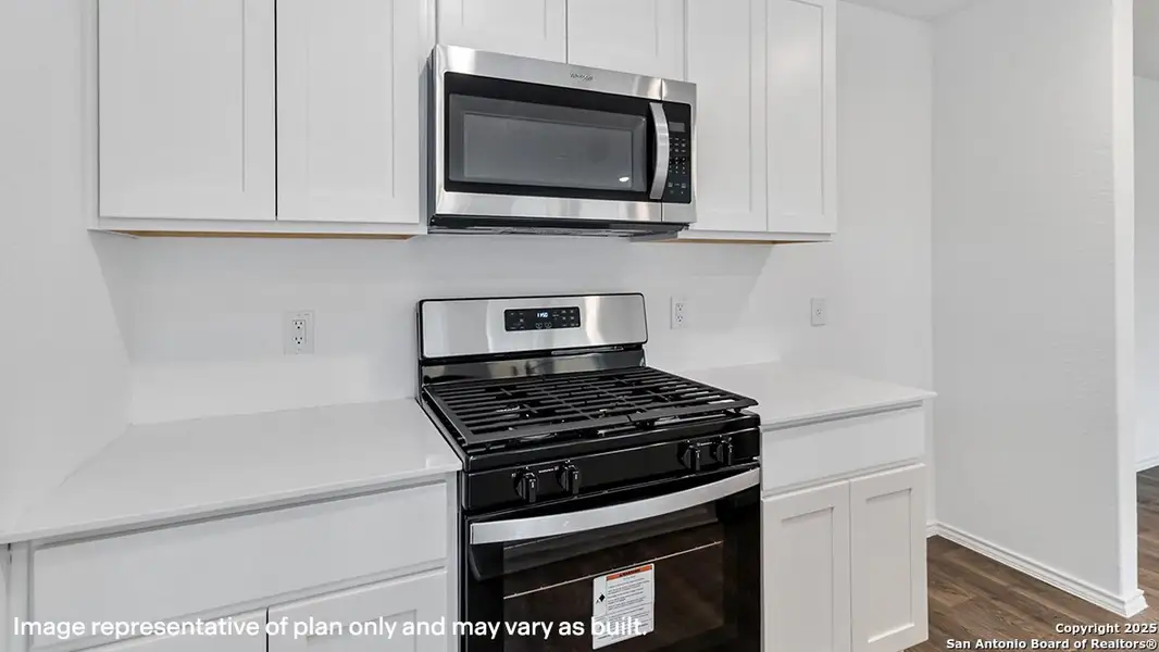Close-up of interior finishes inside a home in Blue Ridge Ranch, San Antonio (Image 9). Close-up of interior finishes inside a home in Blue Ridge Ranch, San Antonio (Image 9).