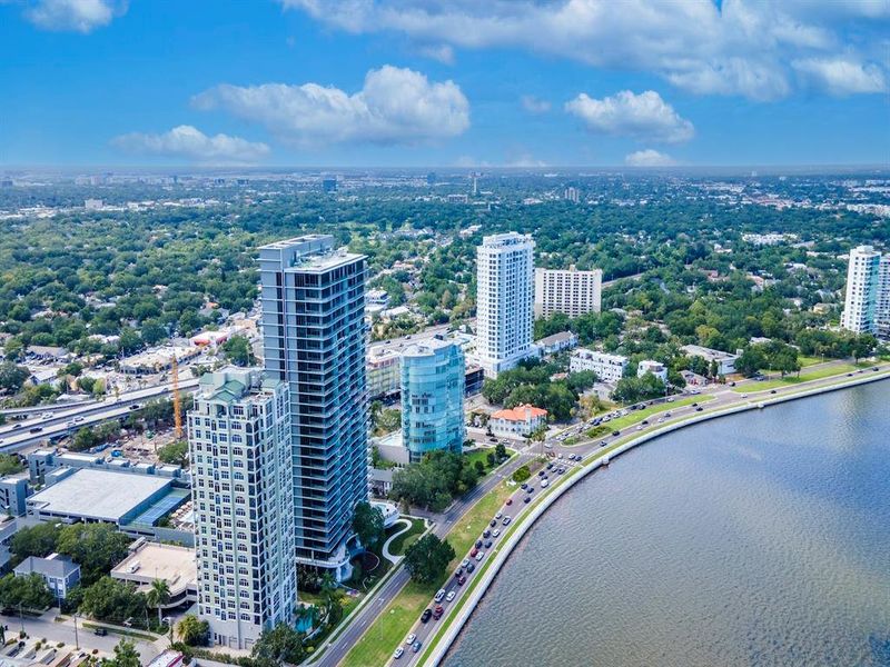 Condo located in Tampa, FL showcasing its design and architecture (Image 41). Condo located in Tampa, FL showcasing its design and architecture (Image 41).