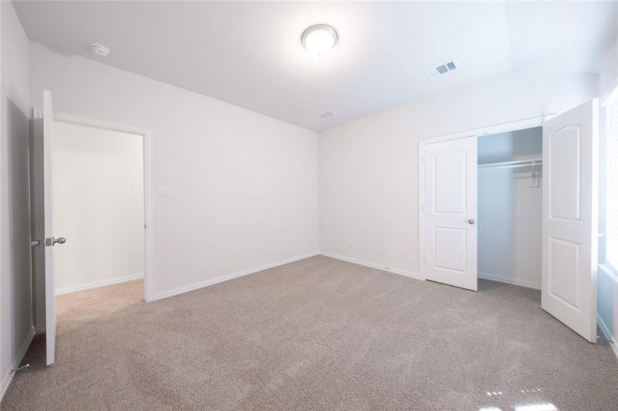 Spacious, unfurnished interior of a new home in Churchill: Fields 40', Anna (Image 14). Spacious, unfurnished interior of a new home in Churchill: Fields 40', Anna (Image 14).