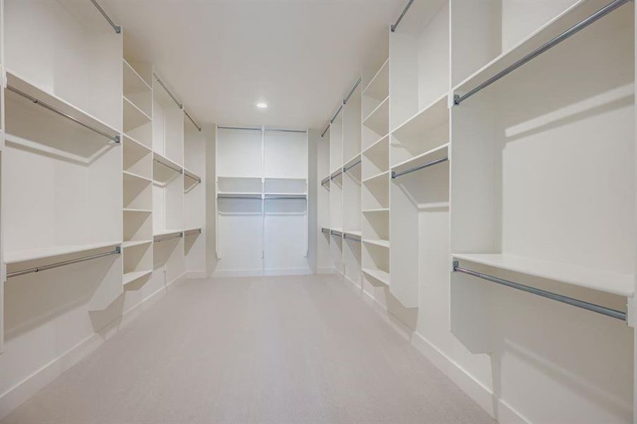 Spacious, unfurnished interior of a new home in , The Colony (Image 24).