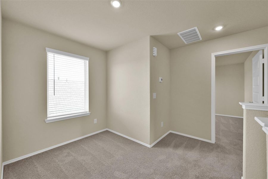 Spacious, unfurnished interior of a new home in Lakes at Black Oak, Magnolia (Image 25).