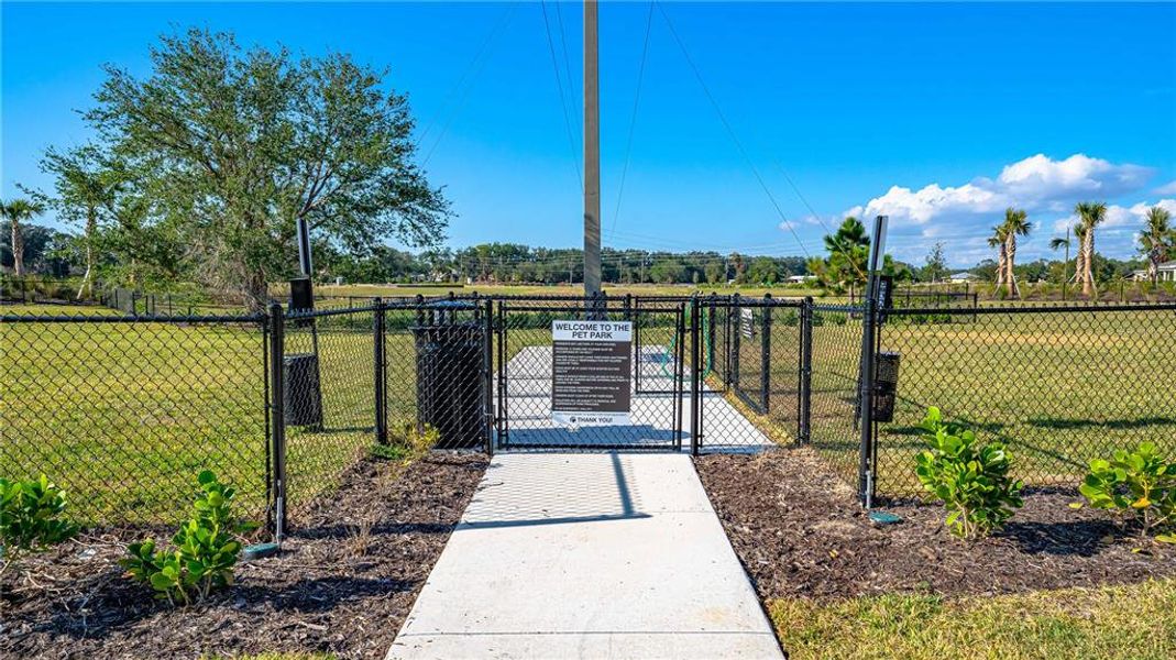 Community amenities in , Nokomis (Image 27).