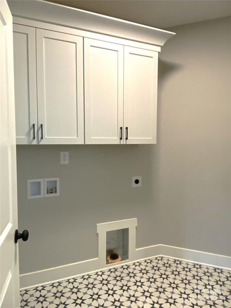 Spacious, unfurnished interior of a new home in , Mooresville (Image 15).