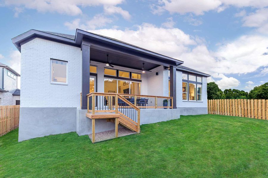 Representative exterior details of a home built from the The Jacksboro by David Weekley Homes in Windsong - Legacy Series, Boerne (Image 3).