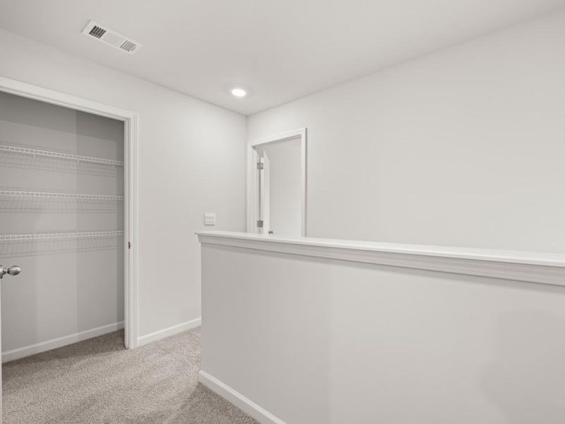 Spacious, unfurnished interior of a new home in Falcon Landing Townhomes, Gainesville (Image 22).