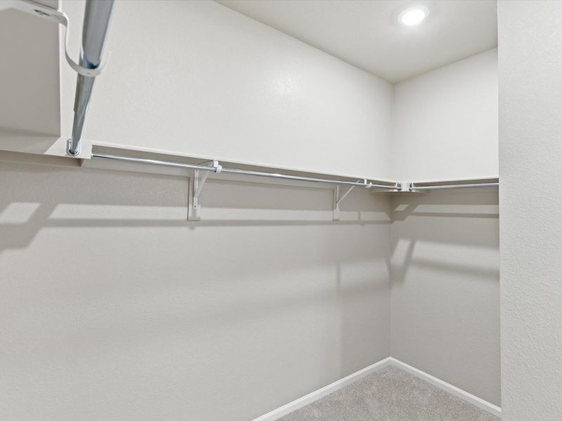Spacious, unfurnished interior of a new home in Buffalo Highlands: The Canyon Collection, Commerce City (Image 20).