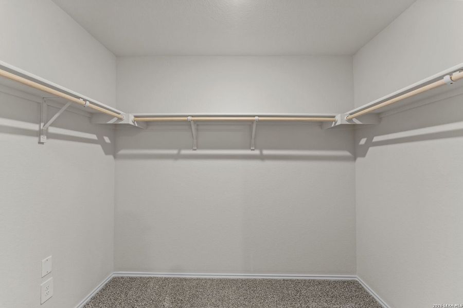 Spacious, unfurnished interior of a new home in Navarro Fields, Seguin (Image 12).