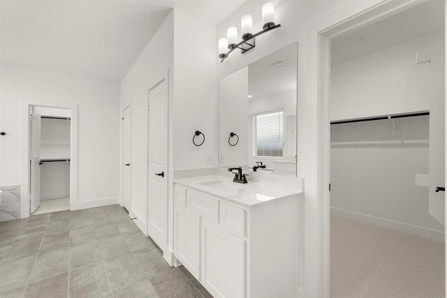 18. 1308 Treasure - Bath 18. 1308 Treasure - Bath