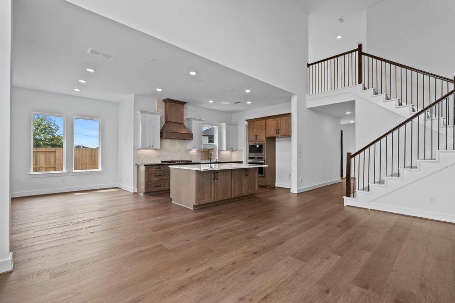 Furnished interior view inside a new home in Sienna Village of Anderson Springs 50', Missouri City (Image 6).