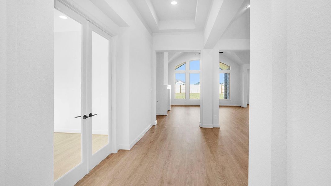 Spacious, unfurnished interior of a new home in Briarley 70', Montgomery (Image 12).