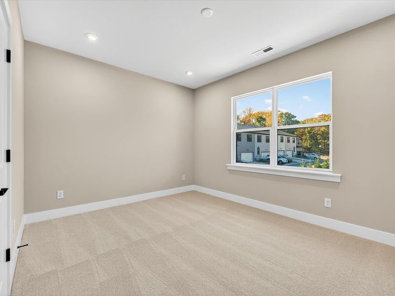 Spacious, unfurnished interior of a new home in Seven Oaks, Belmont (Image 23).