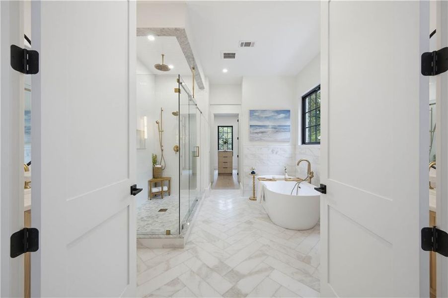 Furnished interior view inside a new home in , Atlanta (Image 82).