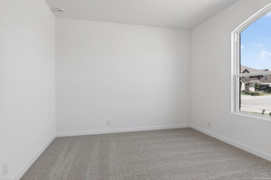 Spacious, unfurnished interior of a new home in Saddlebrook Ranch, Schertz (Image 27).
