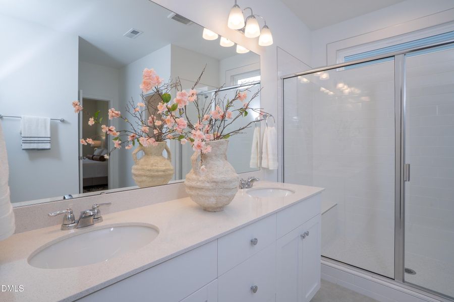 0wner's bathroom 0wner's bathroom