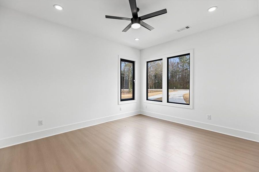 Spacious, unfurnished interior of a new home in , Jefferson (Image 44).
