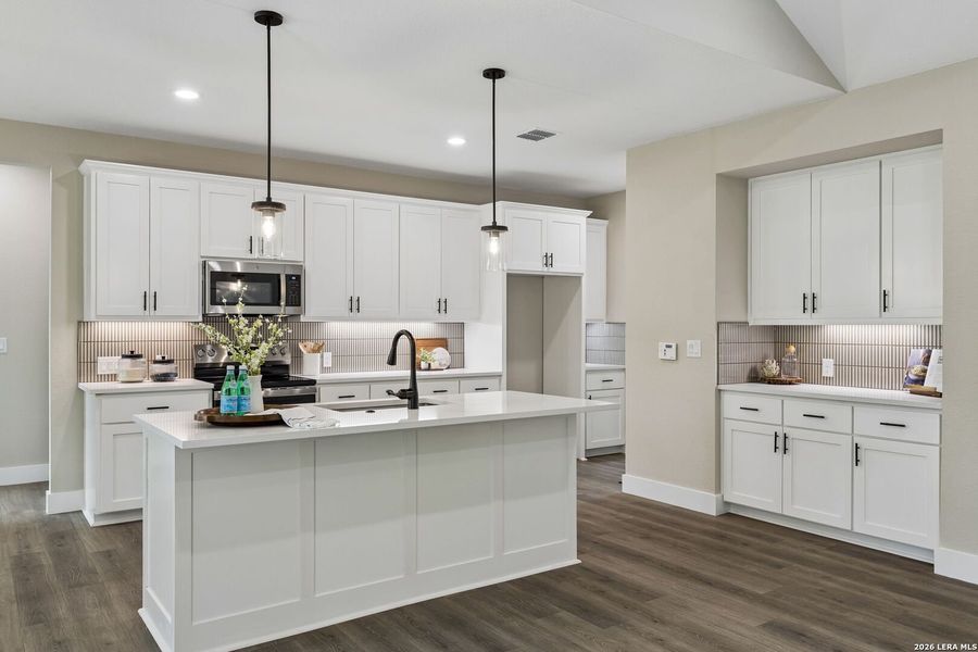 Furnished interior view inside a new home in , Canyon Lake (Image 9).