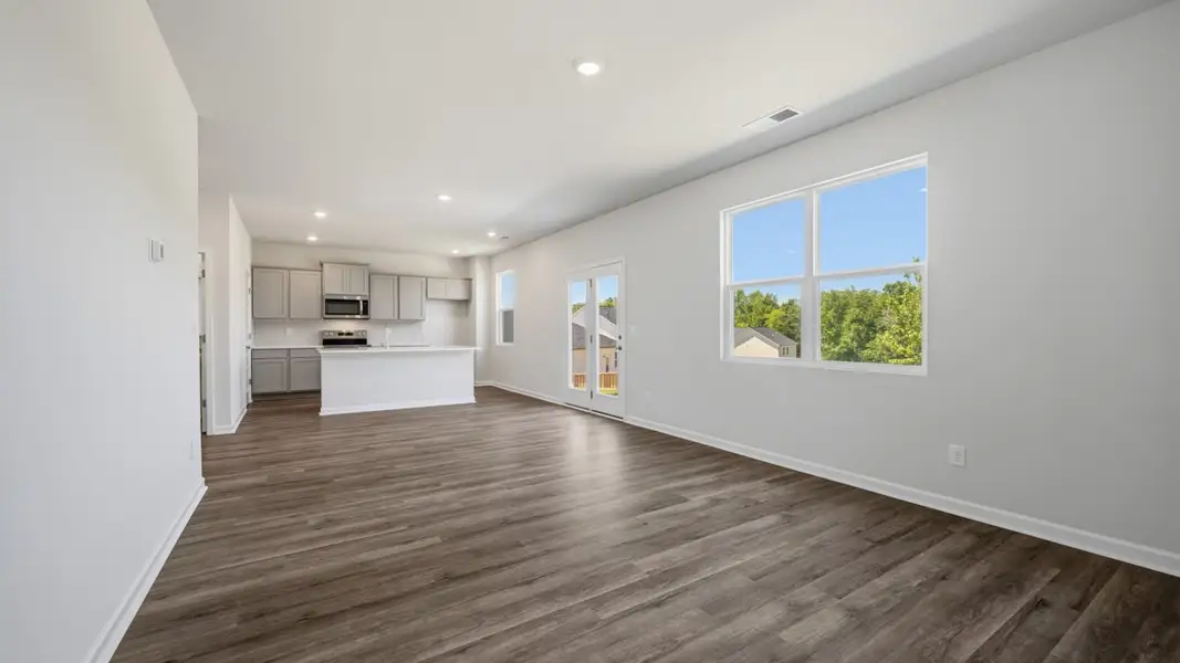 Spacious, unfurnished interior of a new home in Cedar Ridge - Locust Grove Station, Locust Grove (Image 18). Spacious, unfurnished interior of a new home in Cedar Ridge - Locust Grove Station, Locust Grove (Image 18).