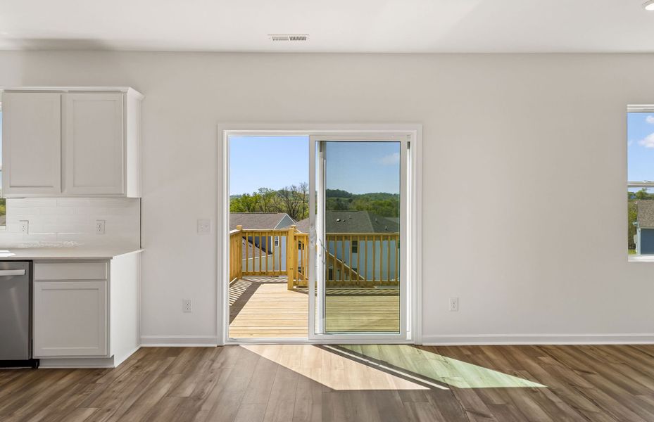 Spacious, unfurnished interior of a new home in Highlands of Carter's Station, Columbia (Image 40). Spacious, unfurnished interior of a new home in Highlands of Carter's Station, Columbia (Image 40).