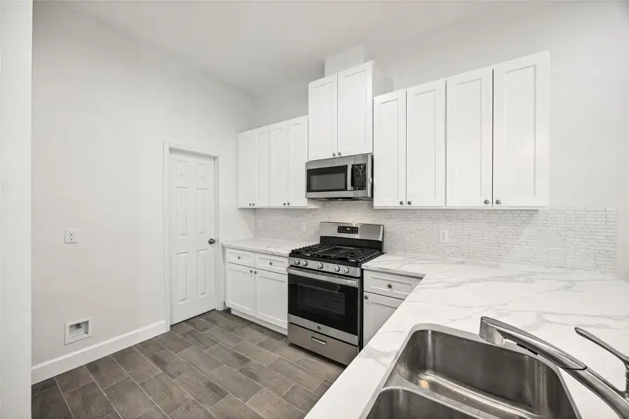 Furnished interior view inside a new home in , Houston (Image 5).