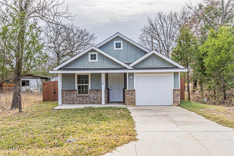 Front exterior of a new home in , Mabank, TX, highlighting curb appeal (Image 17).