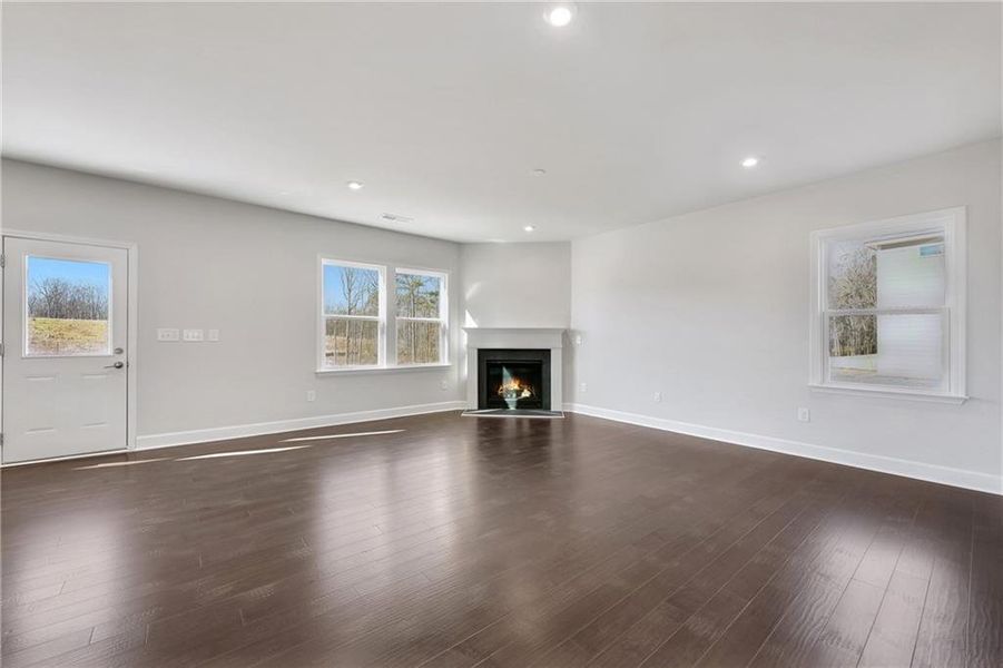 Spacious, unfurnished interior of a new home in Anderson Point Estates, McDonough (Image 30).