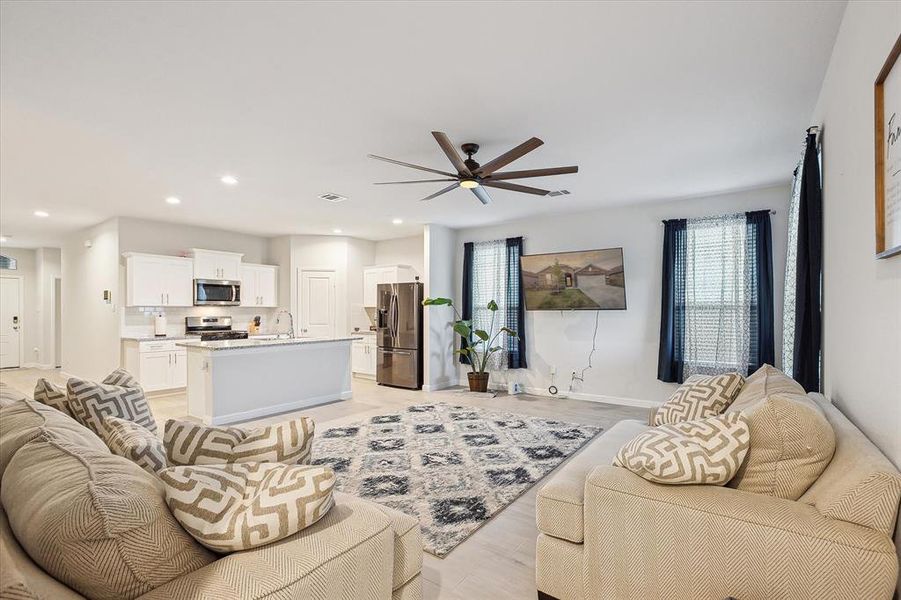 Furnished interior view inside a new home in , Fort Worth (Image 7). Furnished interior view inside a new home in , Fort Worth (Image 7).