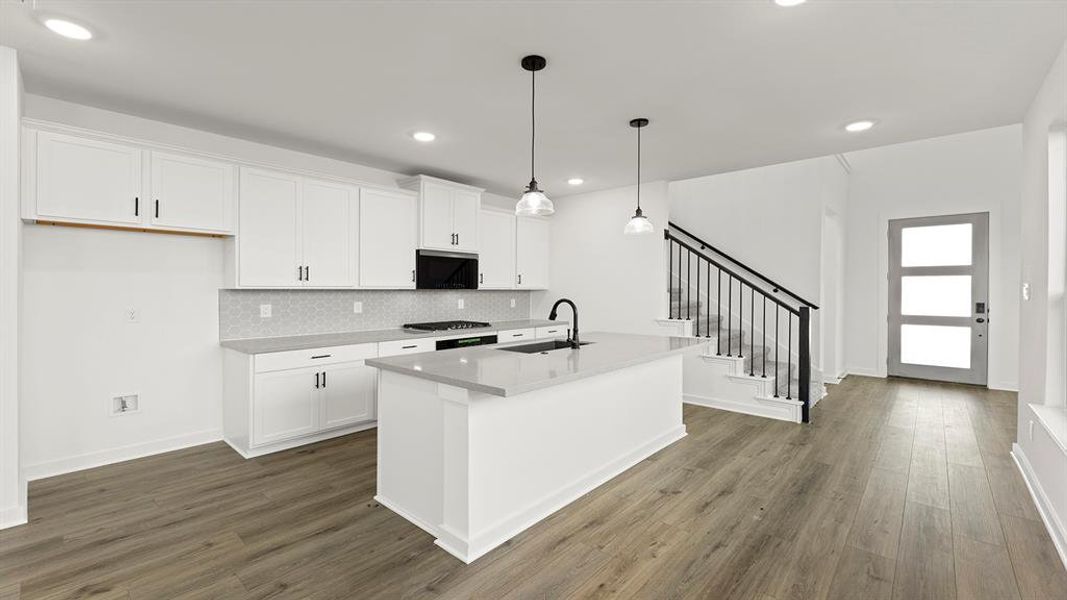 03. 613 Wicklow - Kitchen