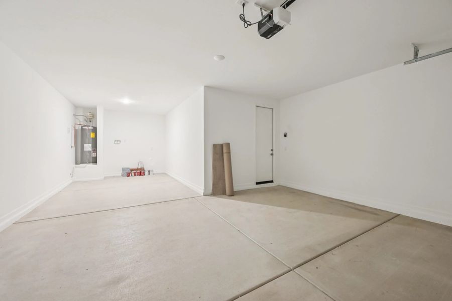 Representative images and renderings are for illustrative purposes. Actual structural options and design finishes of home may vary. Representative images and renderings are for illustrative purposes. Actual structural options and design finishes of home may vary.