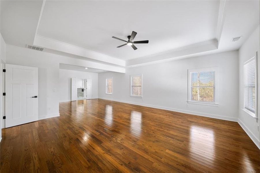 Spacious, unfurnished interior of a new home in Silvercrest Lakes, Acworth (Image 50).