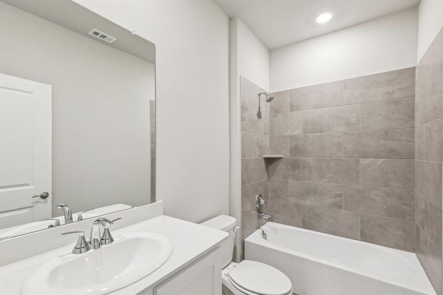 Photo is not of the actual home, but is an inspirational photo of builder’s model home and may depict options, furnishings, and/or decorator features that are not included. Photo is not of the actual home, but is an inspirational photo of builder’s model home and may depict options, furnishings, and/or decorator features that are not included.