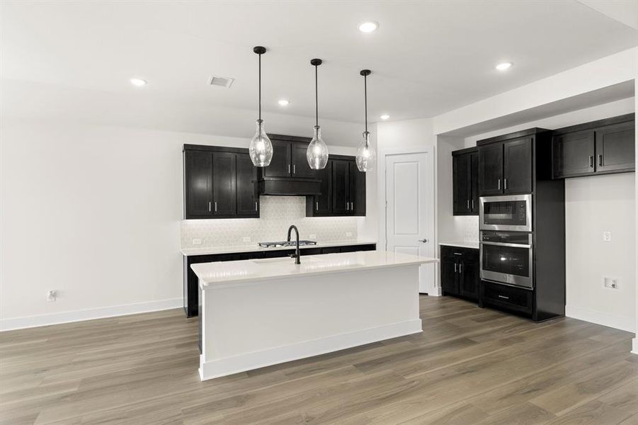 10. 3708 Herrick - Kitchen (2) 10. 3708 Herrick - Kitchen (2)