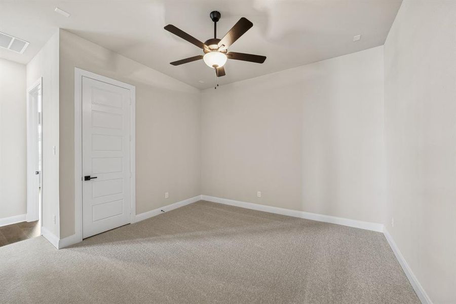 Spacious, unfurnished interior of a new home in Pecan Square - Estates, Northlake (Image 30). Spacious, unfurnished interior of a new home in Pecan Square - Estates, Northlake (Image 30).