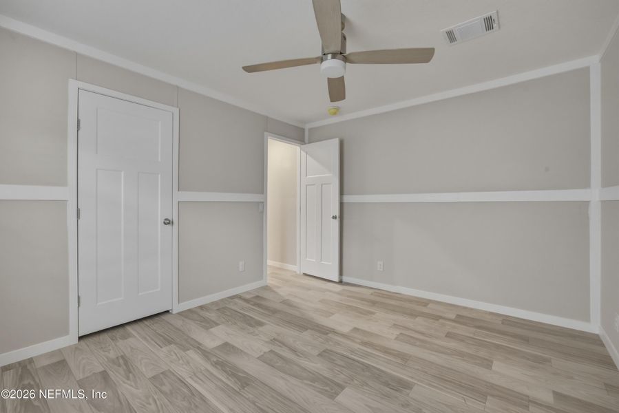 Spacious, unfurnished interior of a new home in , Middleburg (Image 25). Spacious, unfurnished interior of a new home in , Middleburg (Image 25).